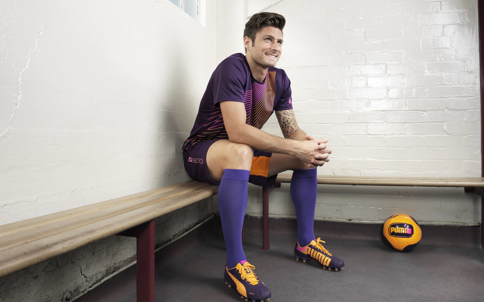 乐鱼体育 官方平台-拒绝曼城成维尔茨败笔?利物浦或成英超跳板,利物浦英超不败